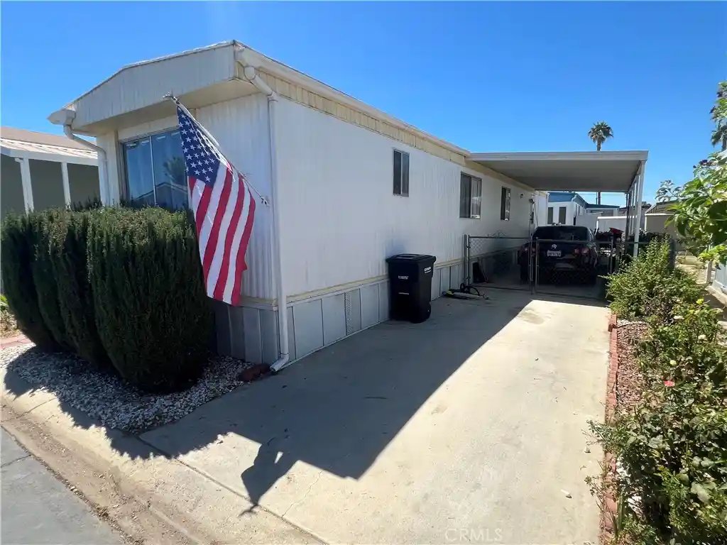 Photo 1 of Manufactured home for sale at 1150 N Kirby St #53, Hemet, CA 92545 | MLS# CV26199941 | Listing updated on 2026-10-18