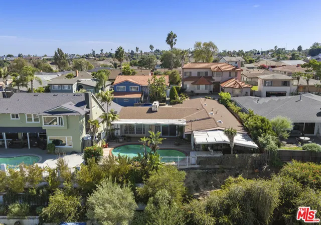Photo 1 of Single family home for sale at 4555 Don Diego Dr, Los Angeles, CA 90008 | MLS# 26987241 | Listing updated on 2026-10-01
