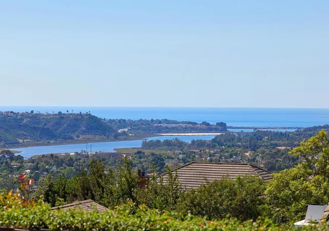 Photo 3 of Single family home for sale at 6811 Vianda Ct, Carlsbad, CA 92009 | MLS# NDP2608574 | Listing updated on 2026-10-06