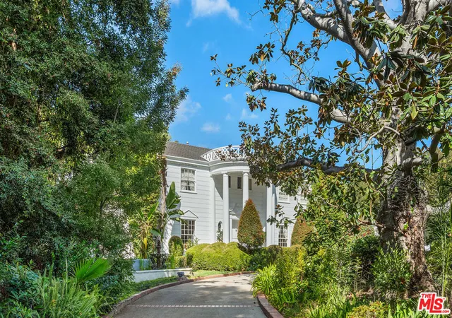 Photo 3 of Single family home for sale at 251 N Bristol Ave, Los Angeles, CA 90049 | MLS# 26987507 | Listing updated on 2026-09-19