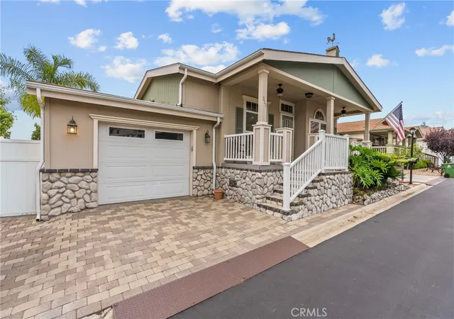 Photo 3 of Manufactured home for sale at 15455 Glenoaks Blvd #315, Sylmar, CA 91342 | MLS# SR26200040 | Listing updated on 2026-10-12