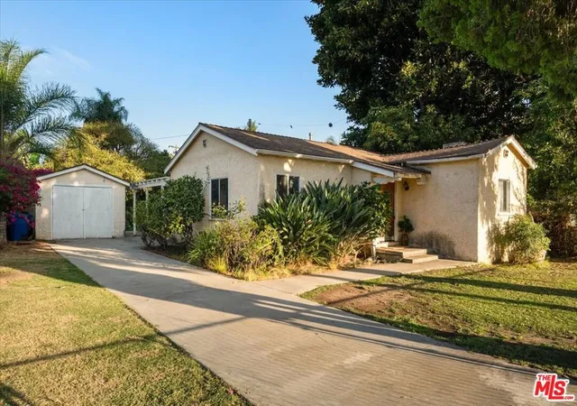 Photo 2 of Single family home for sale at 2548 Casitas Ave, Altadena, CA 91001 | MLS# 26958905 | Listing updated on 2026-09-26