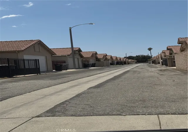 Photo 4 of Single family home for sale at 844 La Morena, Hemet, CA 92545 | MLS# IG26200055 | Listing updated on 2026-09-18
