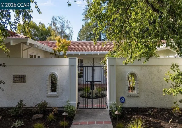 Photo 3 of Sale Pending at 2431 Alamo Glen, Alamo, CA 94507 | MLS# 41148114 | Listing updated on 2026-10-10