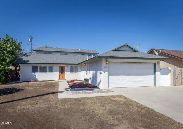 Photo 1 of Sale Pending at 411 E Yucca St, Oxnard, CA 93033 | MLS# V1-38702 | Listing updated on 2026-09-18