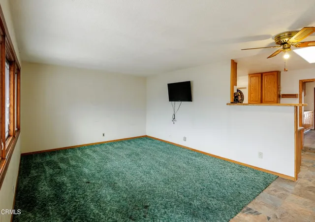 Photo 3 of Sale Pending at 411 E Yucca St, Oxnard, CA 93033 | MLS# V1-38702 | Listing updated on 2026-09-18