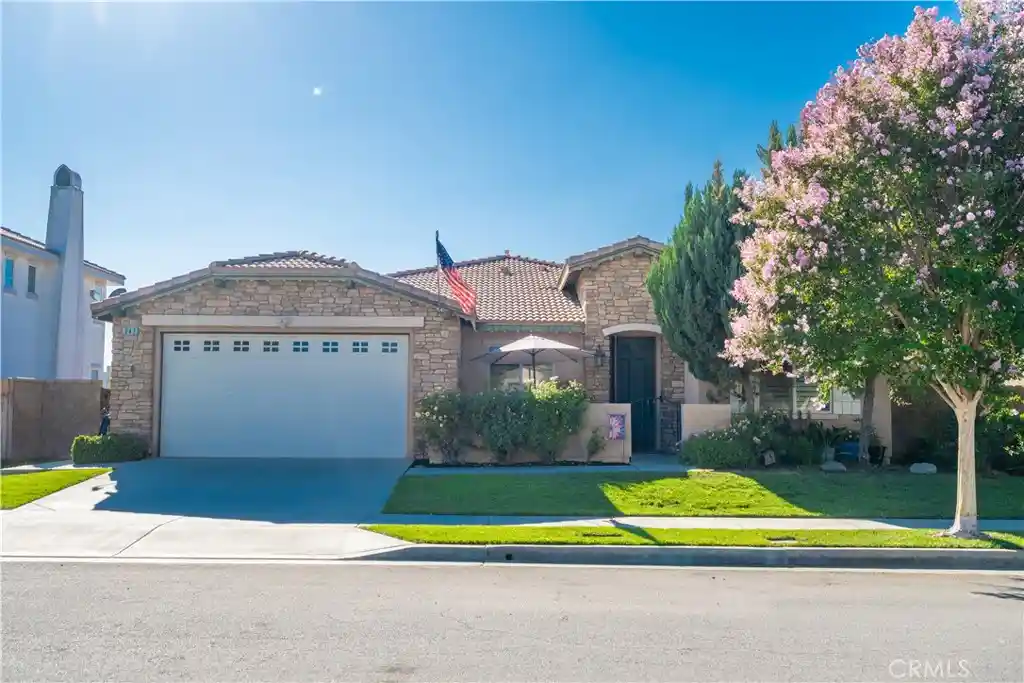 Photo 1 of Single family home for sale at 247 Appaloosa, Hemet, CA 92545 | MLS# SW26200149 | Listing updated on 2026-10-22