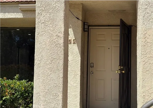 Listing Photo 4 - Condo for sale in building located at 65 Largo St, Laguna Niguel, CA 92677