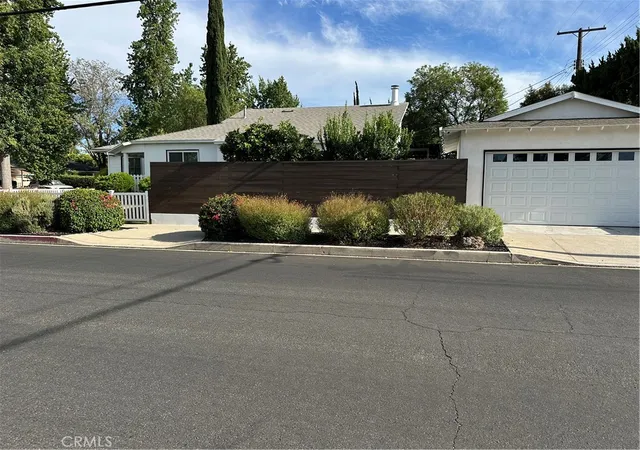 Photo 2 of Single family home for sale at 5785 Bertrand Ave, Encino, CA 91316 | MLS# SR26196919 | Listing updated on 2026-10-07