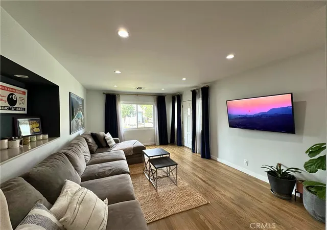 Photo 3 of Single family home for sale at 5785 Bertrand Ave, Encino, CA 91316 | MLS# SR26196919 | Listing updated on 2026-10-07