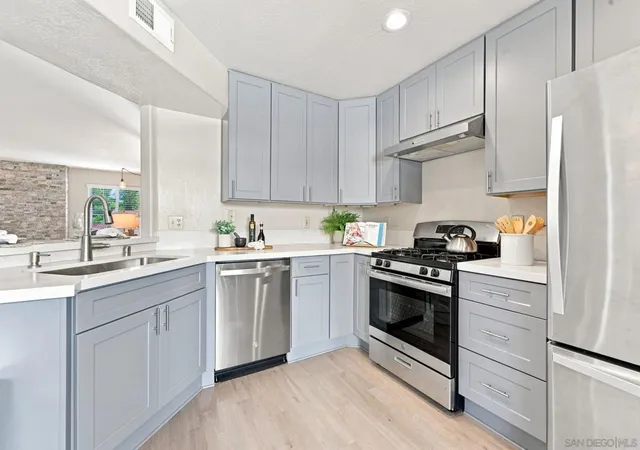 Photo 3 of Townhouse for sale at 2914 Luciernaga St C, Carlsbad, CA 92009 | MLS# 260022407SD | Listing updated on 2026-09-21