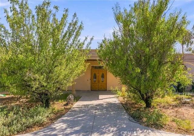 Photo 3 of Single family home for sale at 20057 Rancherias, Apple Valley, CA 92307 | MLS# HD26200234 | Listing updated on 2026-09-29