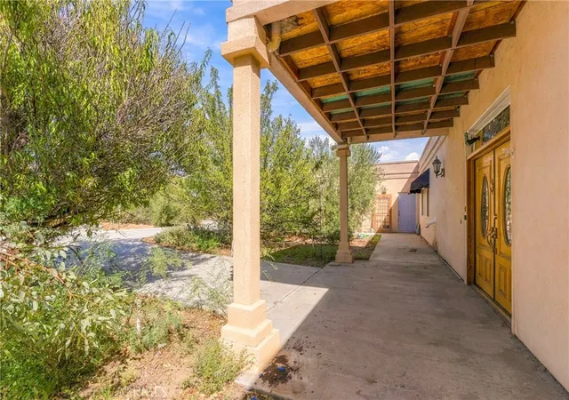 Photo 4 of Single family home for sale at 20057 Rancherias, Apple Valley, CA 92307 | MLS# HD26200234 | Listing updated on 2026-09-29