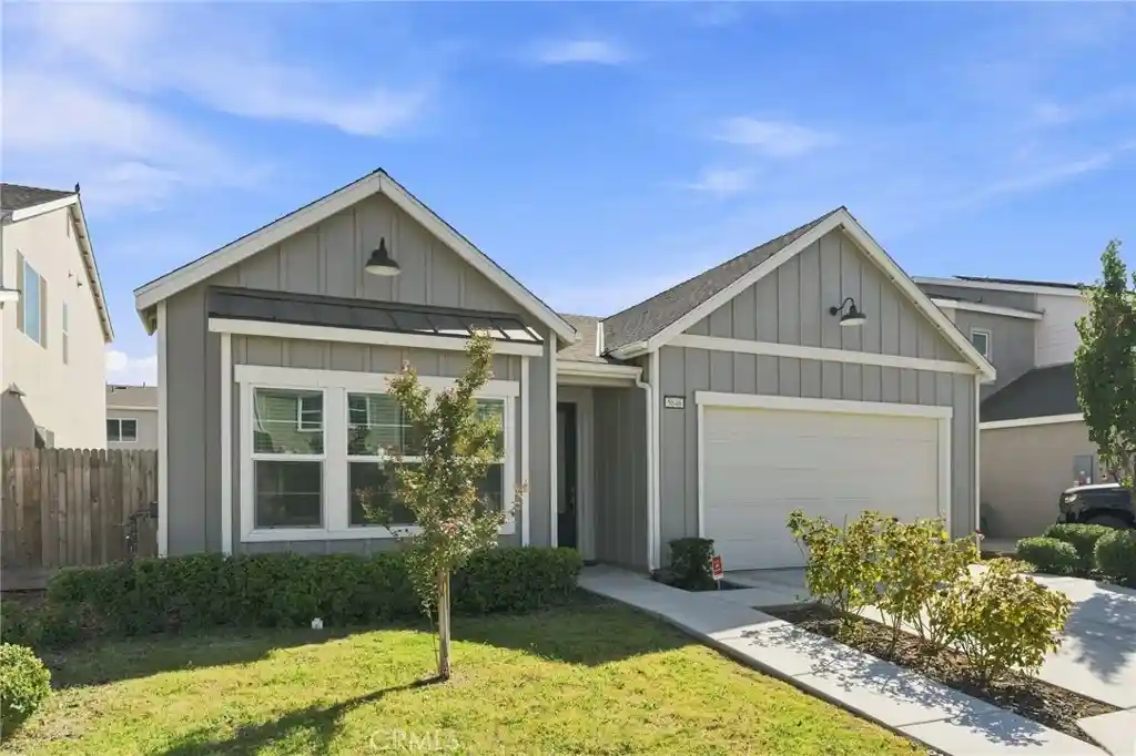 Single family home for sale at 5846 E Truman, Fresno, CA 93727 | MLS# FR26200251