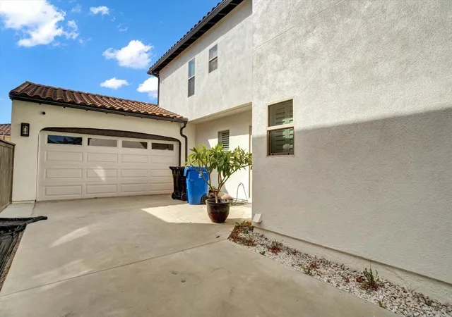 Photo 3 of Single family home for sale at 2362 Arbor View St, Chula Vista, CA 91915 | MLS# PTP2606926 | Listing updated on 2026-10-10