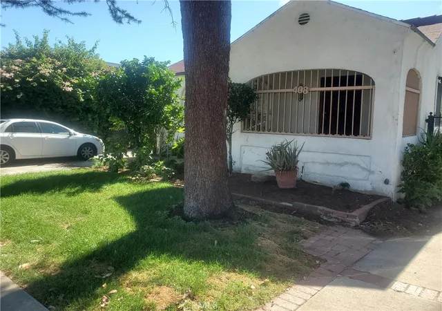Multi family home for sale at 408 Raymond, Glendale, CA 91201 | MLS# SR26199579