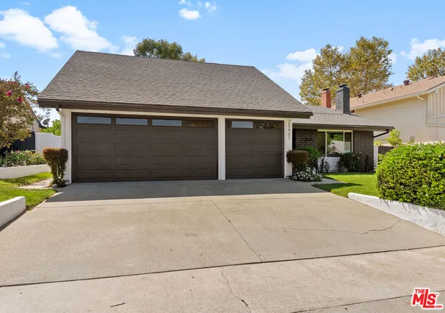 Photo 2 of Single family home for sale at 25401 Champlain Rd, Laguna Hills, CA 92653 | MLS# 26987587 | Listing updated on 2026-10-10