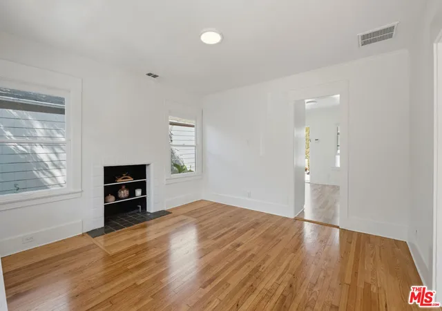 Photo 3 of Single family home for sale at 2213 Arizona Ave, Santa Monica, CA 90404 | MLS# 26875775 | Listing updated on 2026-10-10