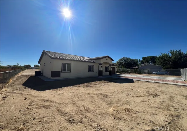 Photo 3 of Single family home for sale at 40546 172nd Street E, Lake Los Angeles, CA 93525 | MLS# SR26200295 | Listing updated on 2026-10-04