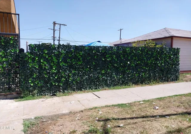 Land for sale at 10306 S Vermont Ave, Los Angeles, CA 90044 | MLS# P1-28815