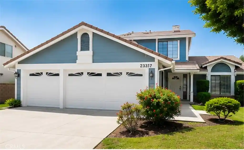 Single family home for sale at 23317 Saticoy St, Canoga Park, CA 91304 | MLS# SR26190029