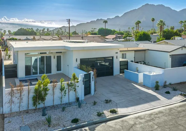 Photo 2 of Single family home for sale at 51304 Avenida Vallejo, La Quinta, CA 92253 | MLS# 219152643DA | Listing updated on 2026-09-30