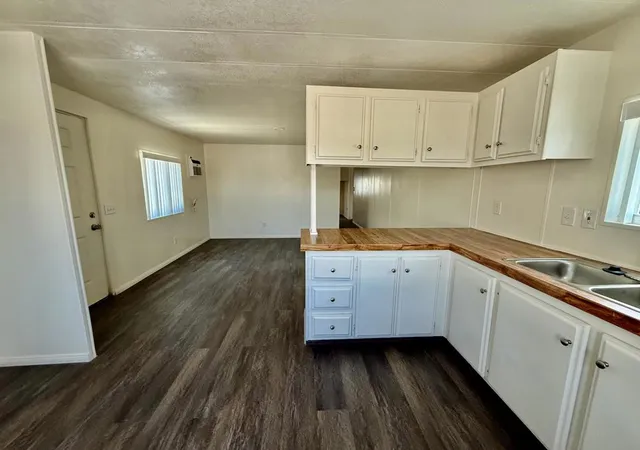 Photo 3 of Manufactured home for sale at 17069 N Indian Cyn Dr #70, North Palm Springs, CA 92258 | MLS# 219152644DA | Listing updated on 2026-10-09