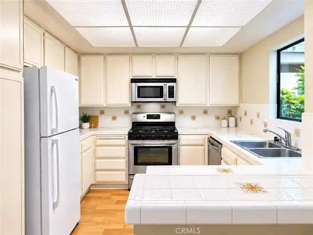 Condo for sale at 16581 Grunion Ln #105, Huntington Beach, CA 92649 | MLS# SW26200422