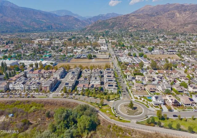 Photo 27 of Townhouse for sale at 519 Coconut Ln, Fillmore, CA 93015 | MLS# 226004377 | Listing updated on 2026-10-02