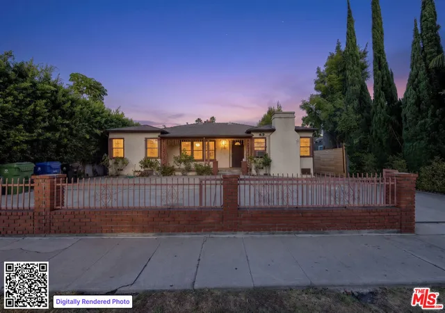 Photo 2 of Single family home for sale at 516 N Crescent Hts Blvd, Los Angeles, CA 90048 | MLS# 26987767 | Listing updated on 2026-10-01