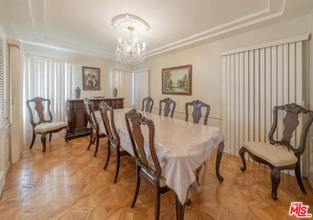 Photo 3 of Single family home for sale at 516 N Crescent Hts Blvd, Los Angeles, CA 90048 | MLS# 26987767 | Listing updated on 2026-10-01