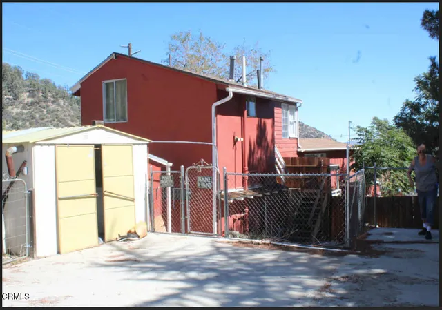 Photo 2 of Single family home for sale at 3904 Mount Pinos Way, Frazier Park, CA 93225 | MLS# V1-38716 | Listing updated on 2026-09-14