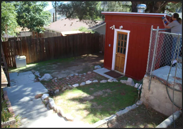Photo 3 of Single family home for sale at 3904 Mount Pinos Way, Frazier Park, CA 93225 | MLS# V1-38716 | Listing updated on 2026-09-14