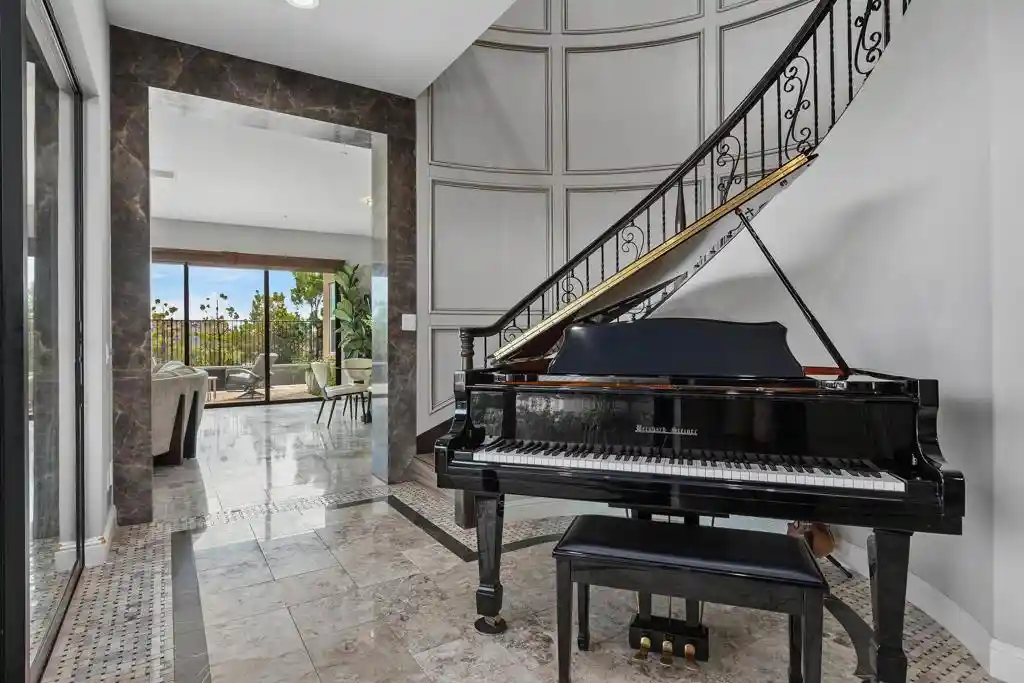 Single family home for sale at 4721 Borden Ct, Carlsbad, CA 92010 | MLS# NDP2608599