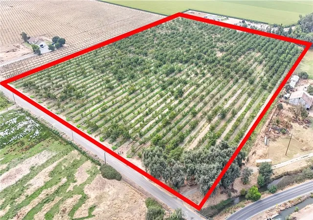Land for sale at 252 S Gurr, Merced, CA 95341 | MLS# MC26198267