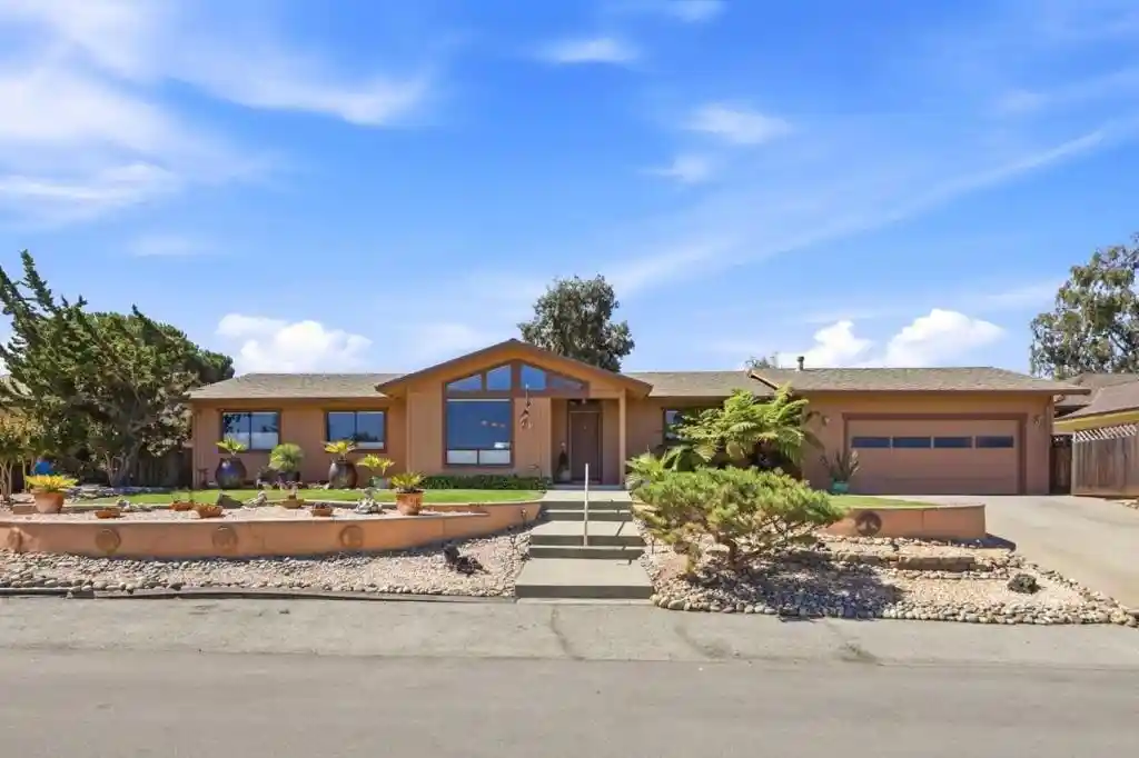 Photo 1 of Single family home for sale at 400 Donald Dr, Hollister, CA 95023 | MLS# ML82060812 | Listing updated on 2026-10-30