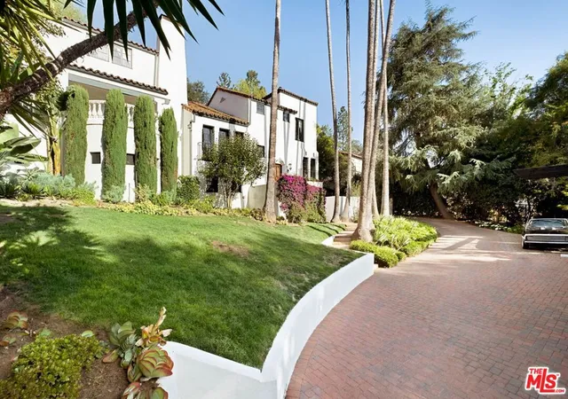 Photo 3 of Mansion for sale at 2556 Aberdeen Ave, Los Angeles, CA 90027 | MLS# 26988055 | Listing updated on 2026-09-17