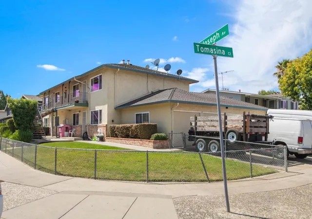 Photo 3 of Multi family home for sale at 2855 Joseph Ave, San Jose, CA 95124 | MLS# ML82061190 | Listing updated on 2026-10-12