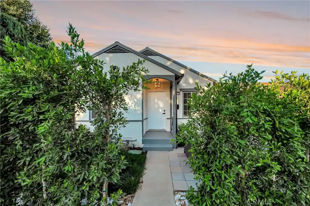 Multi family home for sale at 128 Lukens Pl, Glendale, CA 91206 | MLS# SR26197916