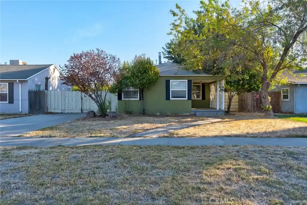 Photo 1 of Single family home for sale at 360 E 19th Street, Merced, CA 95340 | MLS# MC26201253 | Listing updated on 2026-10-23