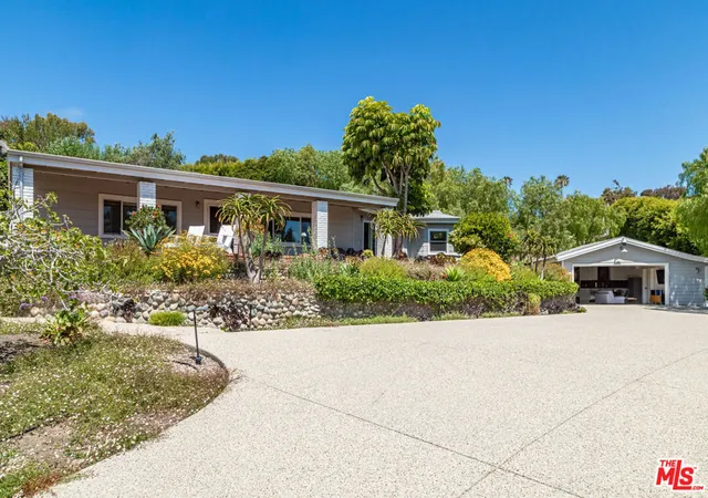 Photo 3 of Single family home for sale at 28901 Boniface Dr, Malibu, CA 90265 | MLS# 26987977 | Listing updated on 2026-09-23