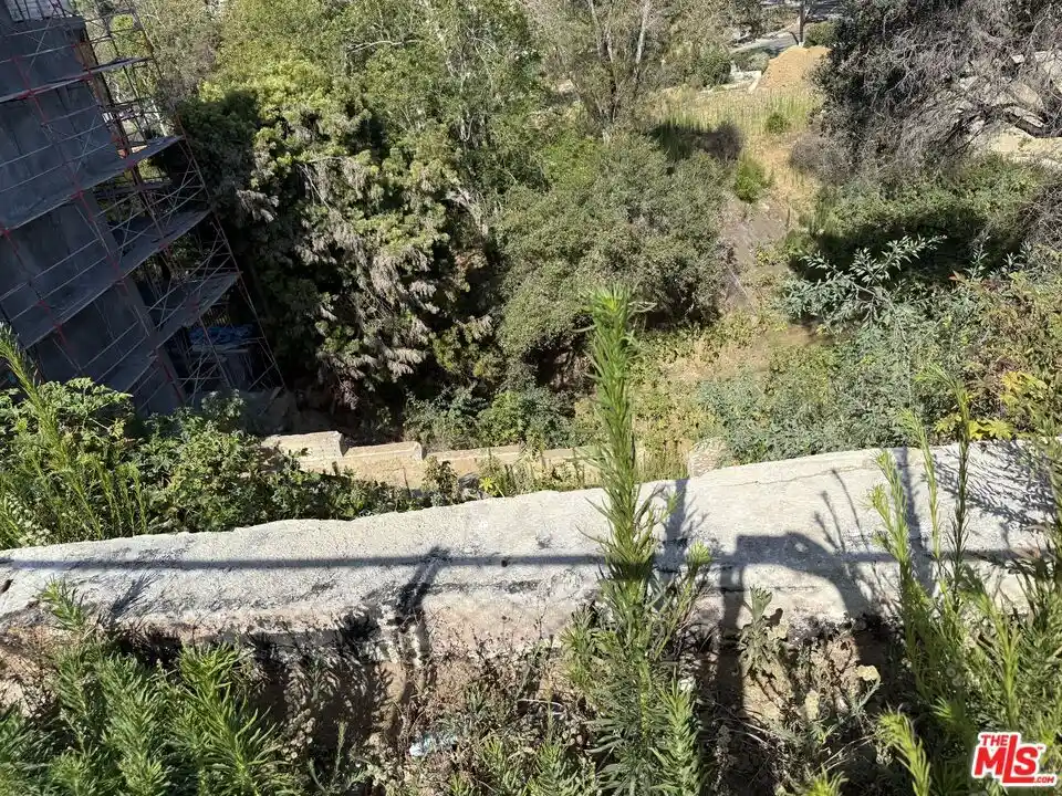 Photo 1 of Land for sale at 838 N Las Casas Ave, Pacific Palisades, CA 90272 | MLS# 26987443 | Listing updated on 2026-10-21