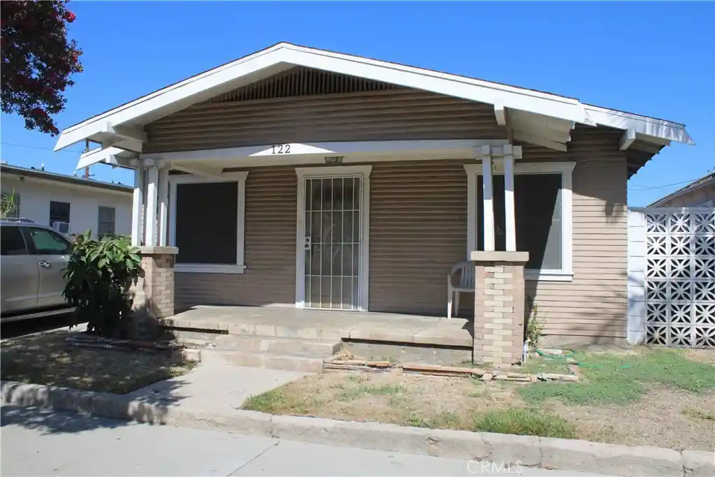 Listing Photo 1 - Condo for sale in 122 S W located at 122 S W, Anaheim, CA 92805 - Unit 122 S West