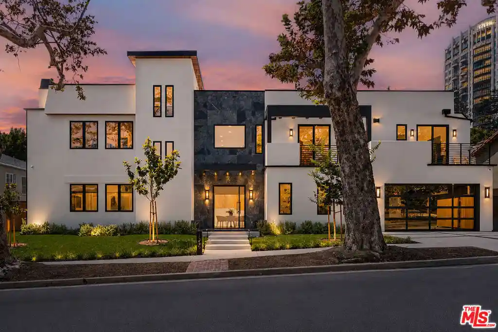 Photo 1 of Single family home for sale at 1325 Thayer Ave, Los Angeles, CA 90024 | MLS# 26887711 | Listing updated on 2026-10-22