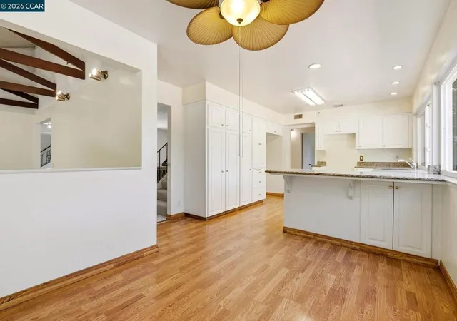 Photo 4 of Single family home for sale at 907 Lyon Ct, Concord, CA 94518 | MLS# 41148251 | Listing updated on 2026-10-08