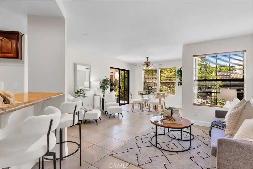 Listing Photo 1 - Condo for sale in 1048 Calle Del Cerro located at 1048 Calle Del Cerro, San Clemente, CA 92672 - Unit #501