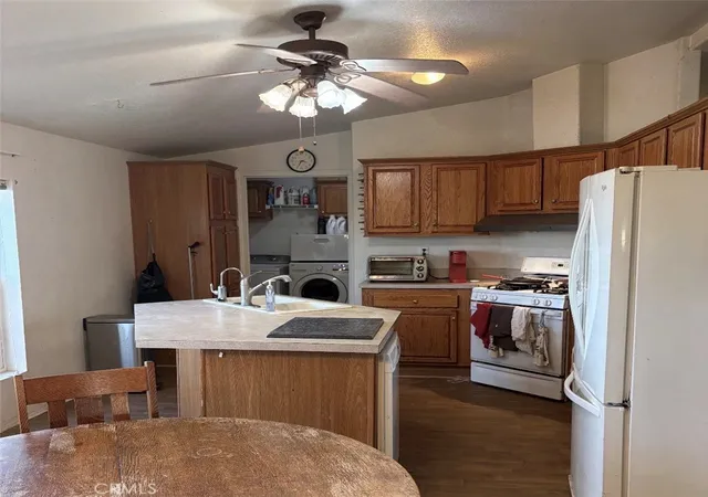 Photo 3 of Manufactured home for sale at 12435 Mountain, Pinon Hills, CA 92372 | MLS# DW26200931 | Listing updated on 2026-10-10