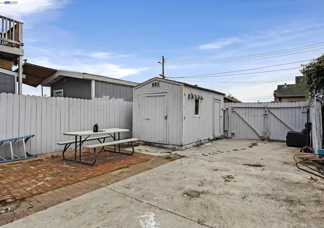 Photo 3 of Sale Pending at 1908 Pennsylvania Ave, Richmond, CA 94801 | MLS# 41148257 | Listing updated on 2026-09-28