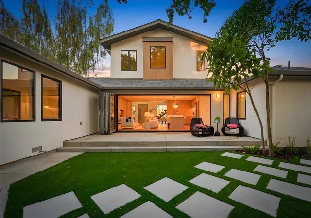 Photo 2 of Sale Pending at 1811 Robin Whipple Way, Belmont, CA 94002 | MLS# ML82052249 | Listing updated on 2026-10-02