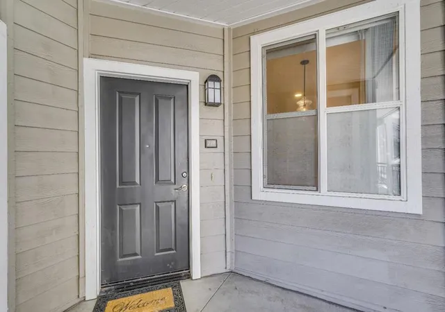 Photo 2 of Sale Pending at 1982 W Bayshore Rd #224, East Palo Alto, CA 94303 | MLS# ML82061284 | Listing updated on 2026-09-29